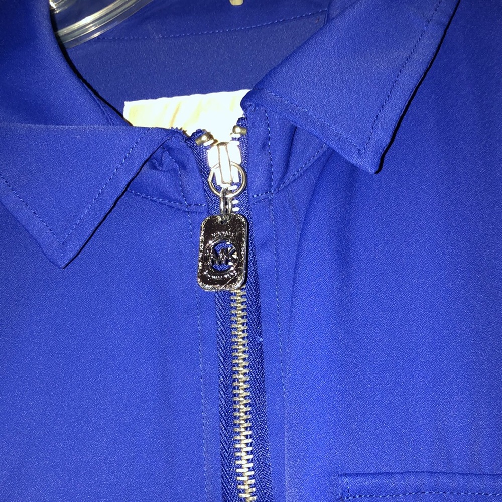 Blouse - Picture 2 of 3